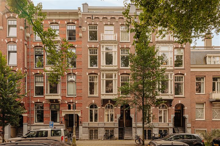 Van Eeghenstraat 191-2 in Amsterdam photo