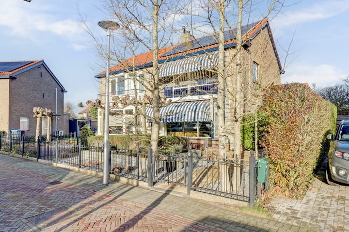 Photo of property van Egmondplein 6, Brielle