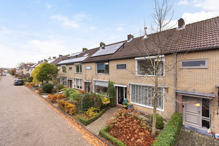 Photo of property van Egmondstraat 43, Nieuw-Beijerland