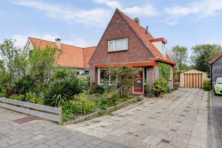 Van Foreestweg 25 in Julianadorp