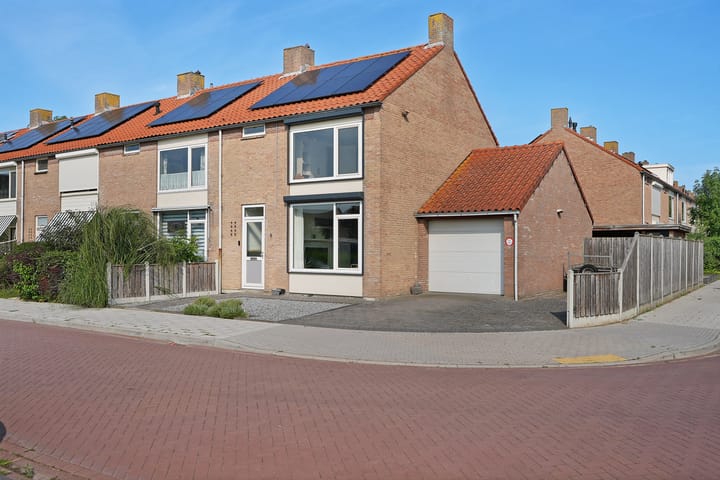 Van Ginkelstraat 9 in Oost-Souburg