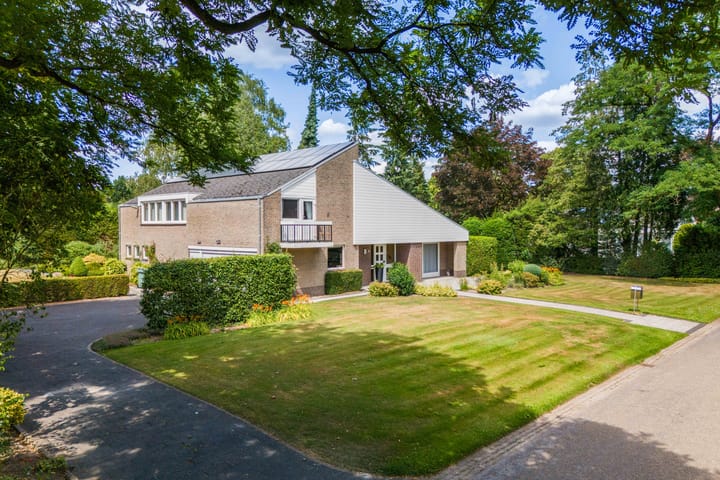 Van Goghlaan 8 in Weert