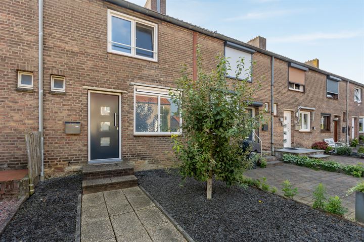 Photo of property Van Goudoeverstraat 65, Geleen