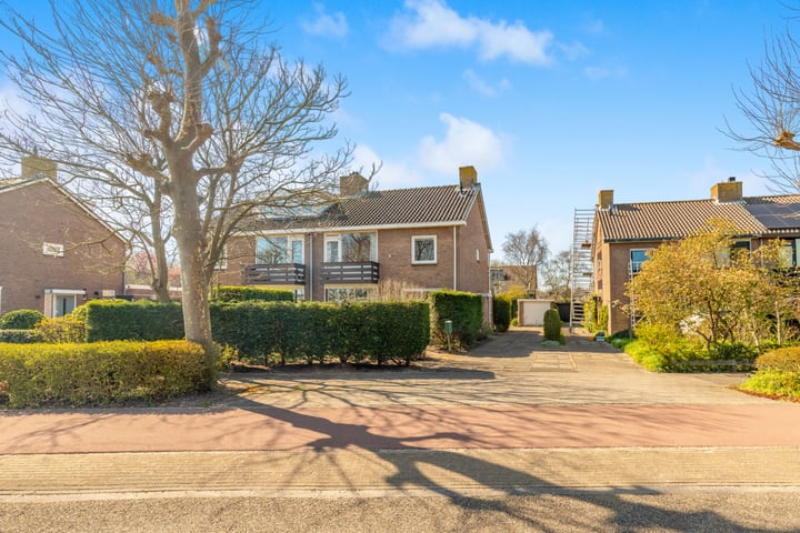 Photo of property Van Haerlemlaan 32, Castricum