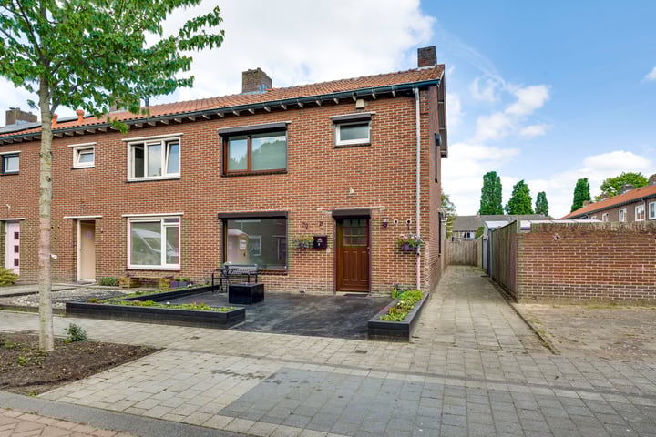 Van Halenstraat 21 in Weert