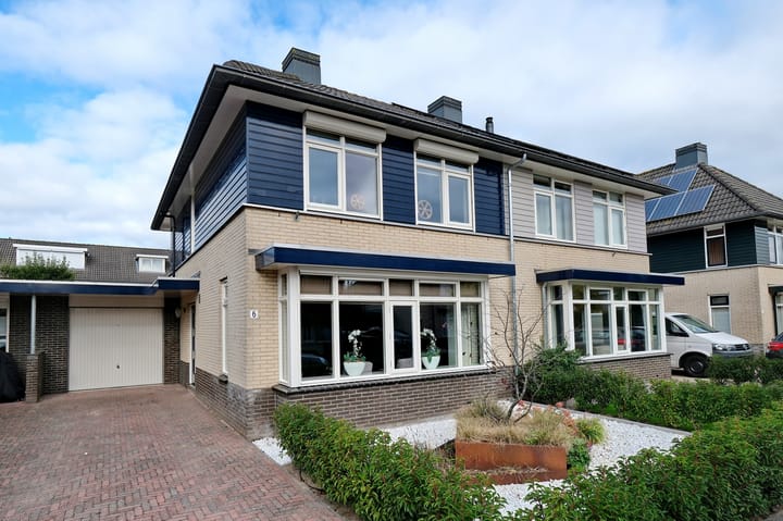Van Hamallaan 6 in Renswoude