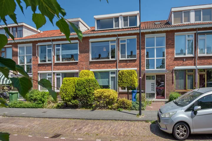van Hardenbroeklaan 51 in Rijswijk foto