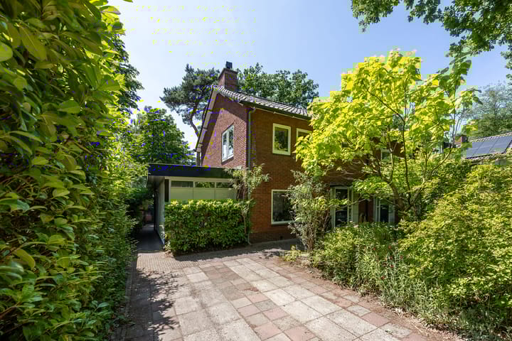 van Heeckerenlaan 7 in Driebergen-Rijsenburg