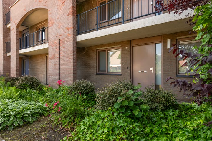 Photo of property van Heeckerenweg 10, Goor