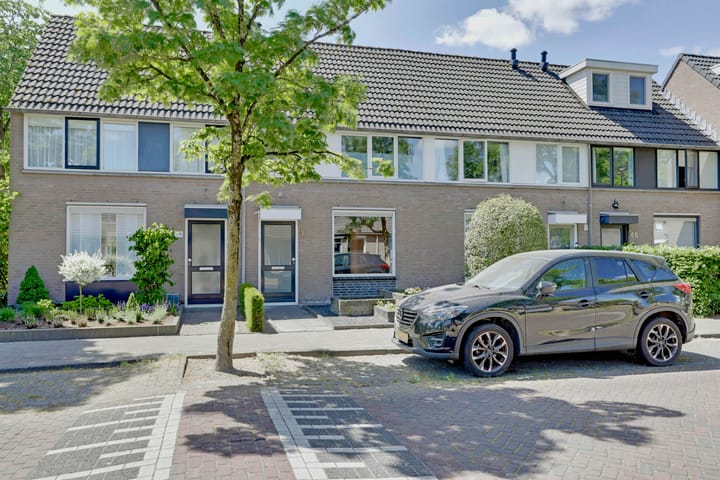 van Heinsbergstraat 61 in Gilze