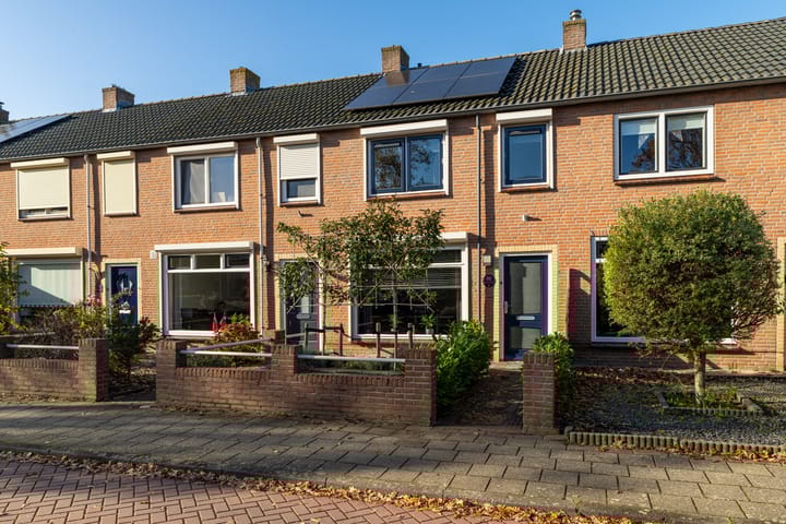 Photo of property van Heldenstraat 86, Werkendam