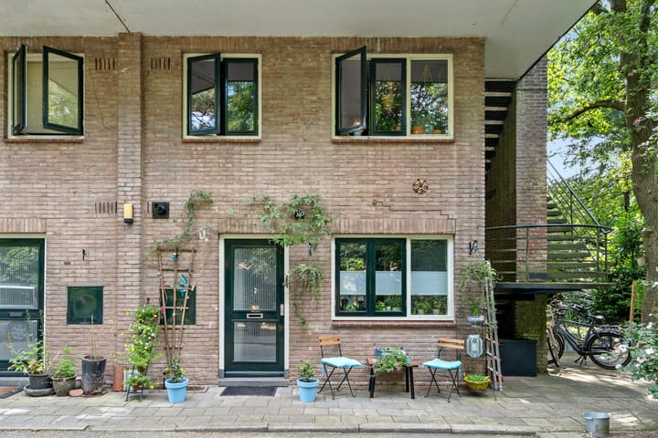Photo of property van Heutszlaan 126, Ede