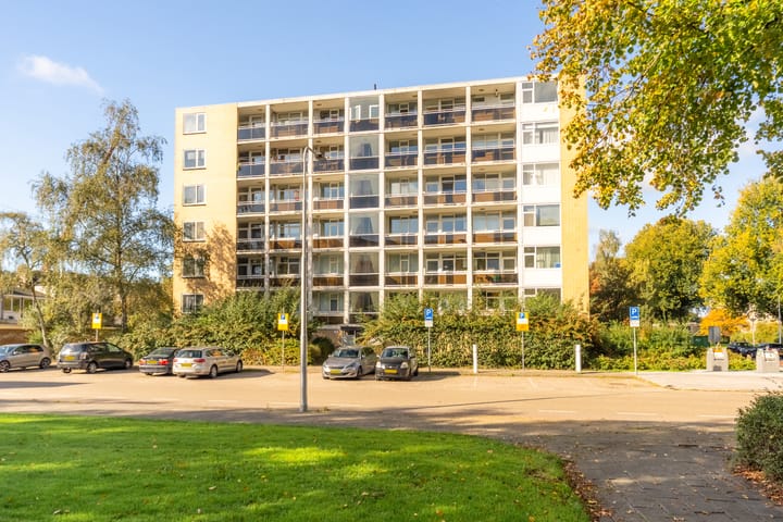 Van Heuven Goedhartlaan 344 in Amstelveen