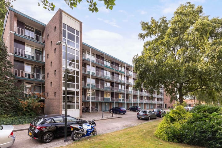 Van Houtenstraat 30 in Apeldoorn