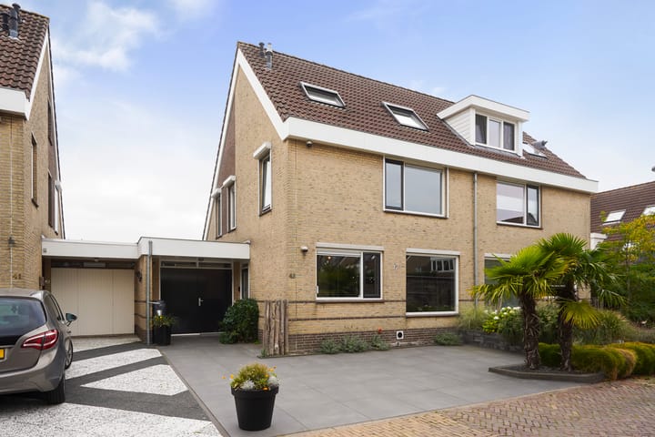 Foto van woning Van Houtenstraat 43, Naaldwijk