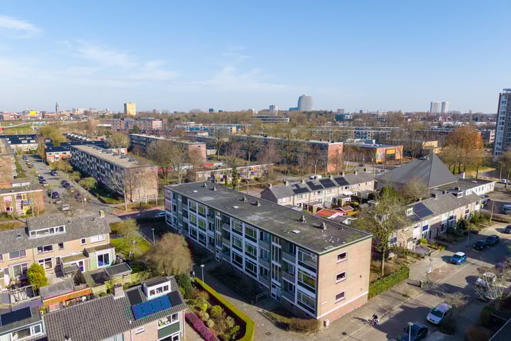 Van Iddekingeweg 158 in Groningen Foto