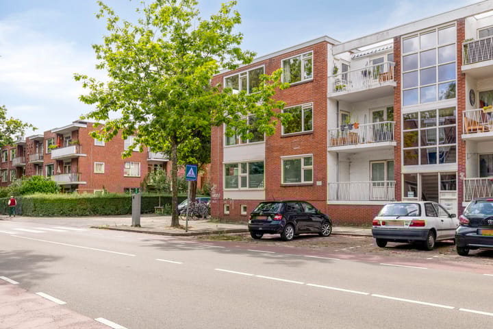 Van Iddekingeweg 73 in Groningen