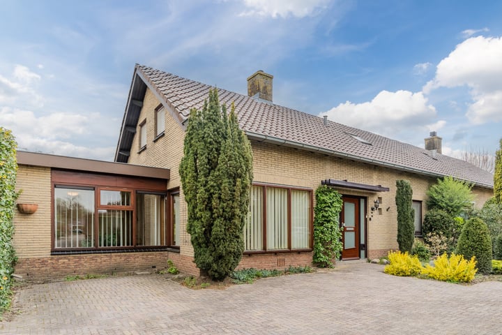Photo of property van Karnebeeklaan 3, Culemborg