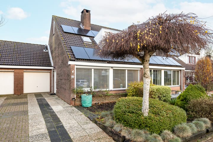 Photo of property Van Karnebeekstraat 29, Vlissingen