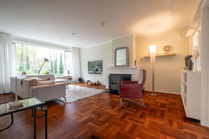 Photo of property Van Ketwich Verschuurlaan 12, Groningen