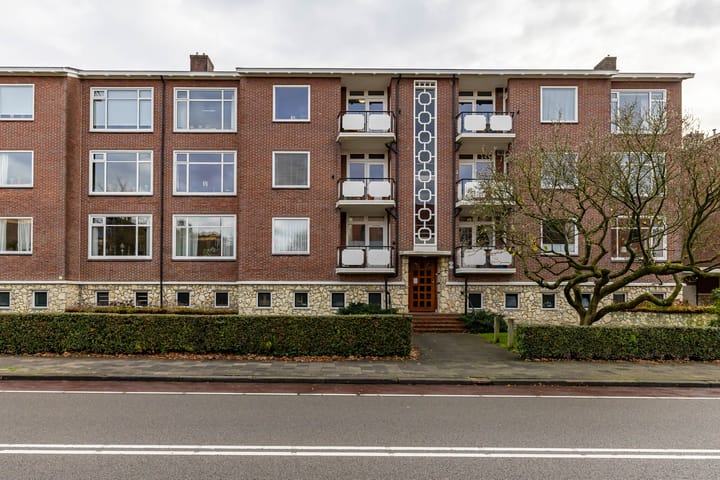 Photo of property Van Ketwich Verschuurlaan 62, Groningen