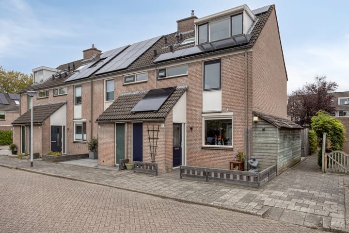 Van Kronenburgvliet 15 in Barendrecht