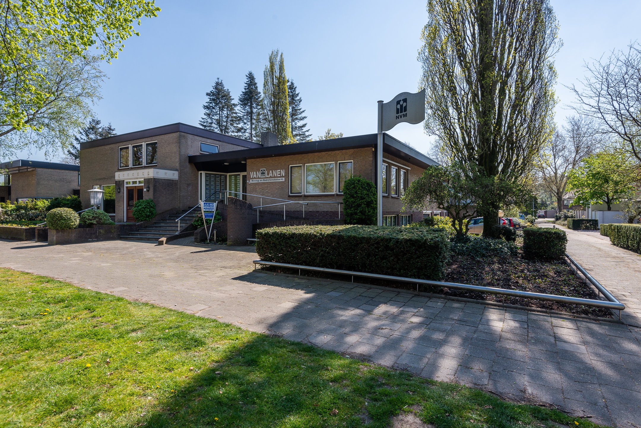 Kantoorfoto Van Lanen Woning- en Bedrijfsmakelaardij