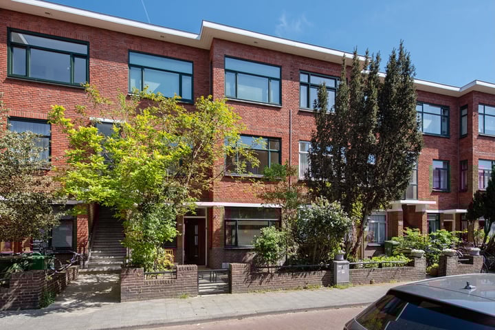 Photo of property Van Lansbergestraat 103, 's-Gravenhage