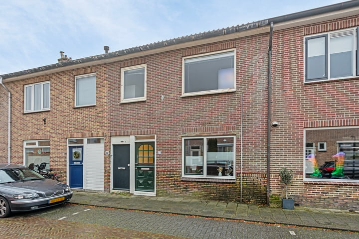 Van Leeuwenhoekstraat 27 in Alkmaar