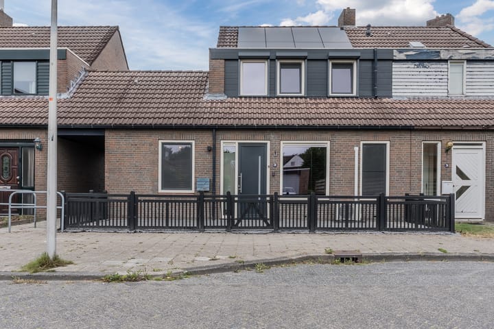 van Leeuwenhoekstraat 28 in Hoogeveen
