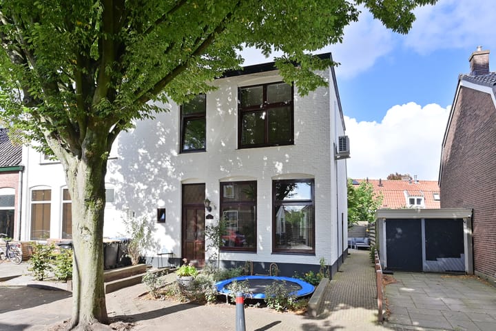 Foto von Haus Van Leeuwenhoekstraat 5, Hilversum