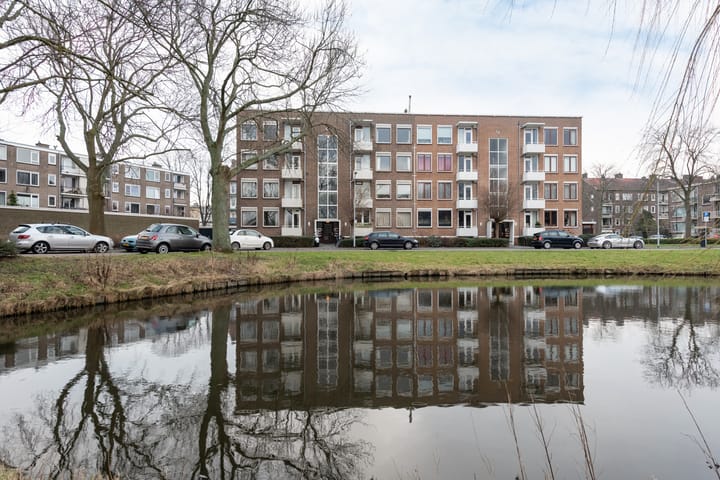 van Leeuwenstraat 16 in Voorburg