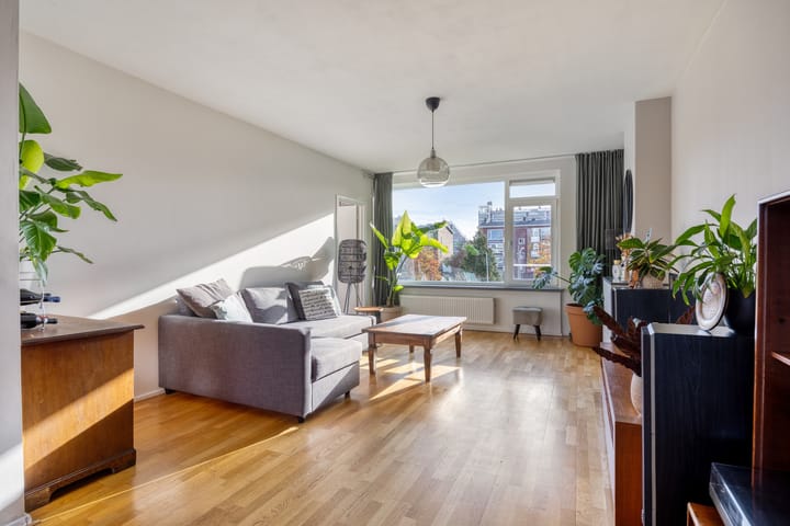 van Leeuwenstraat 51 in Voorburg foto