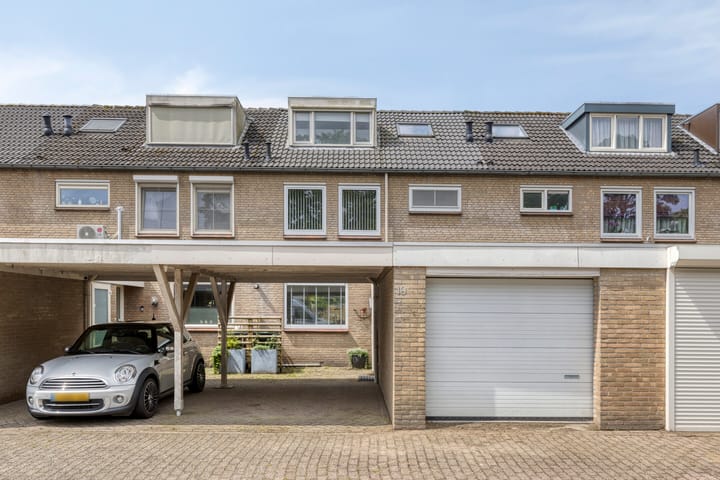 Photo of property Van Lennephof 19, Oss
