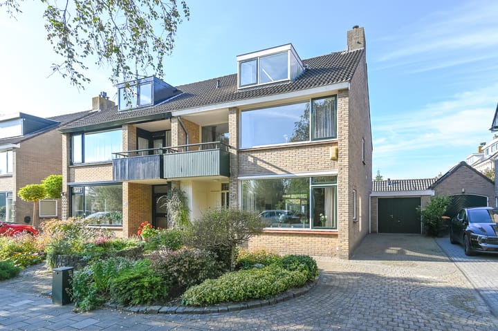Van Lenneplaan 58 in Driehuis NH