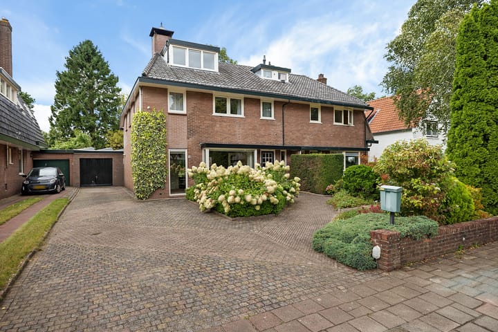 van Lenneplaan 68 in Soest