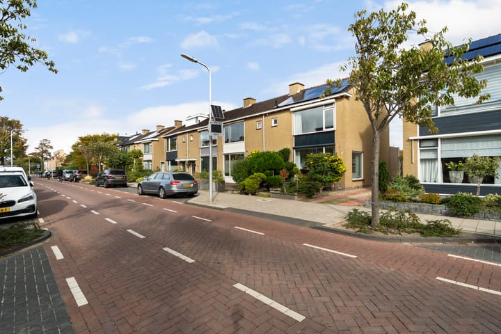 van Lennepstraat 23 in 's-Gravenzande photo
