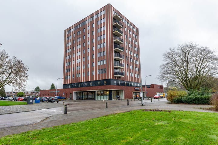 van Limburg Stirumlaan 153 in Hoogezand