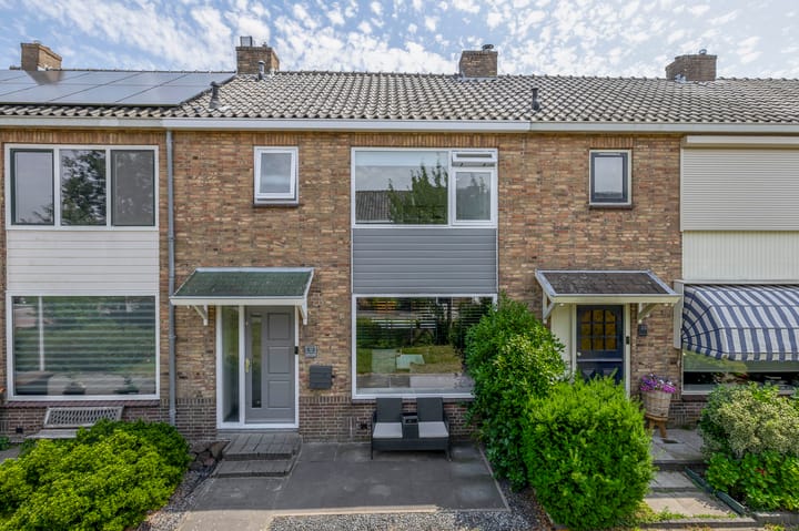 van Linschotenstraat 12 in Lisse