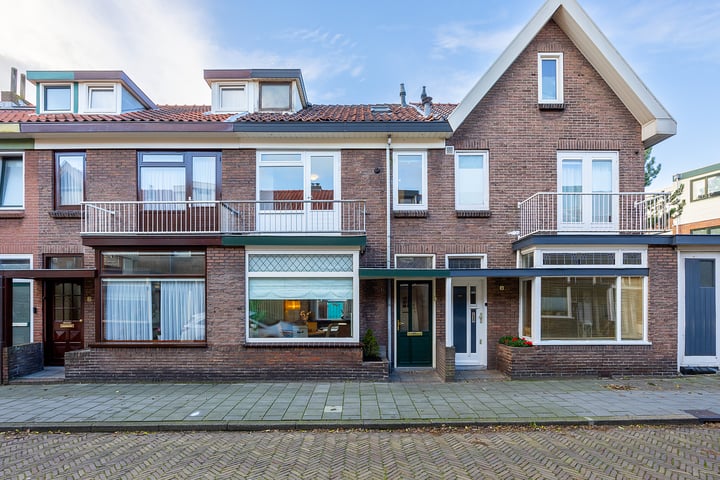 Van Linschotenstraat 6 in IJmuiden