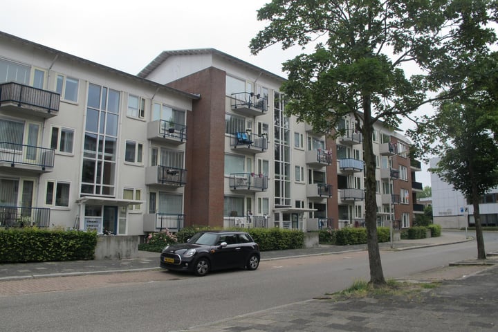 Van Lodensteynstraat 129 in Delft photo