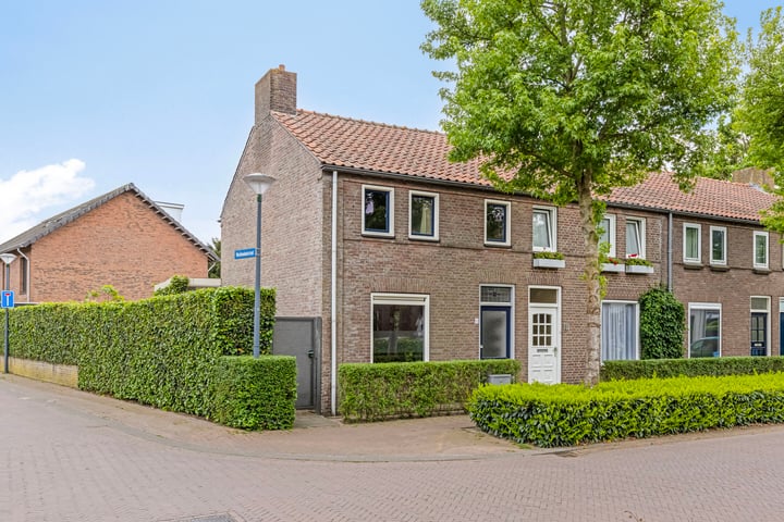 Van Loëstraat 11 in Gemert