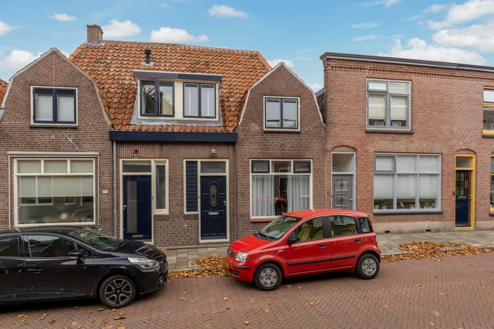 Van Loonstraat 10 in Woerden