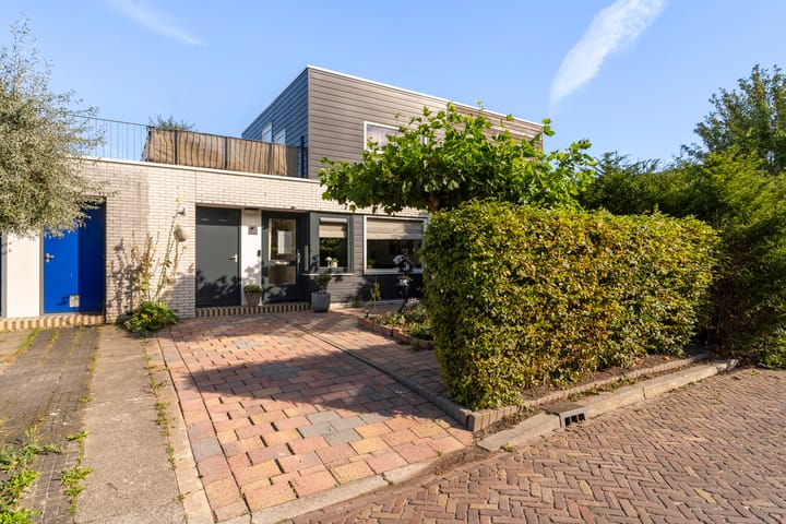 Photo of property van Loonstraat 40, Leeuwarden