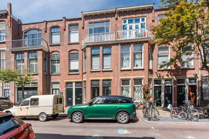Van Loostraat 121 in 's-Gravenhage