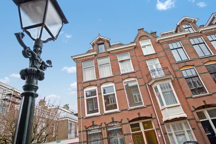 Van Loostraat 4 in 's-Gravenhage