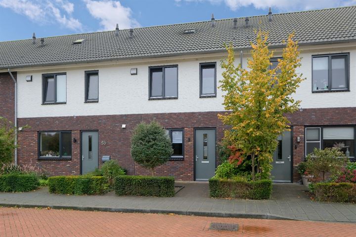 Van Lunterenstraat 57 in Almelo