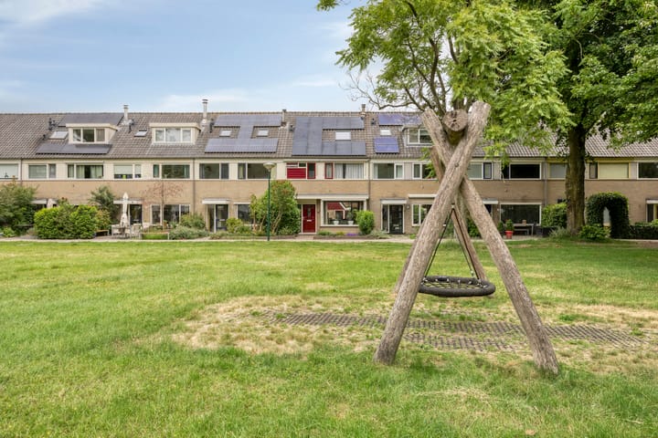 Photo of property van Merkensteijngaarde 35, Bunnik