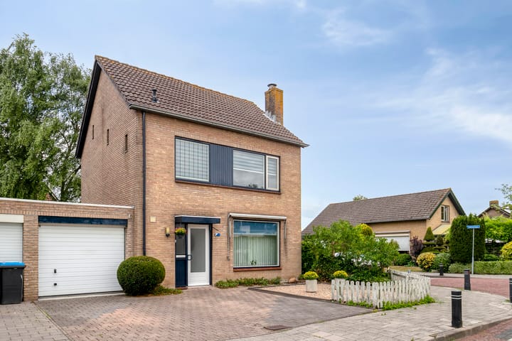 Photo of property van Middelhovenstraat 99, Axel