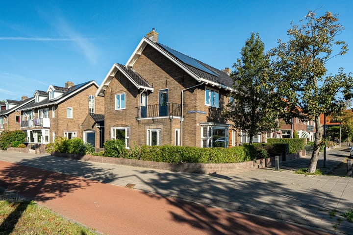 van Miereveltplantsoen 12 in Leeuwarden